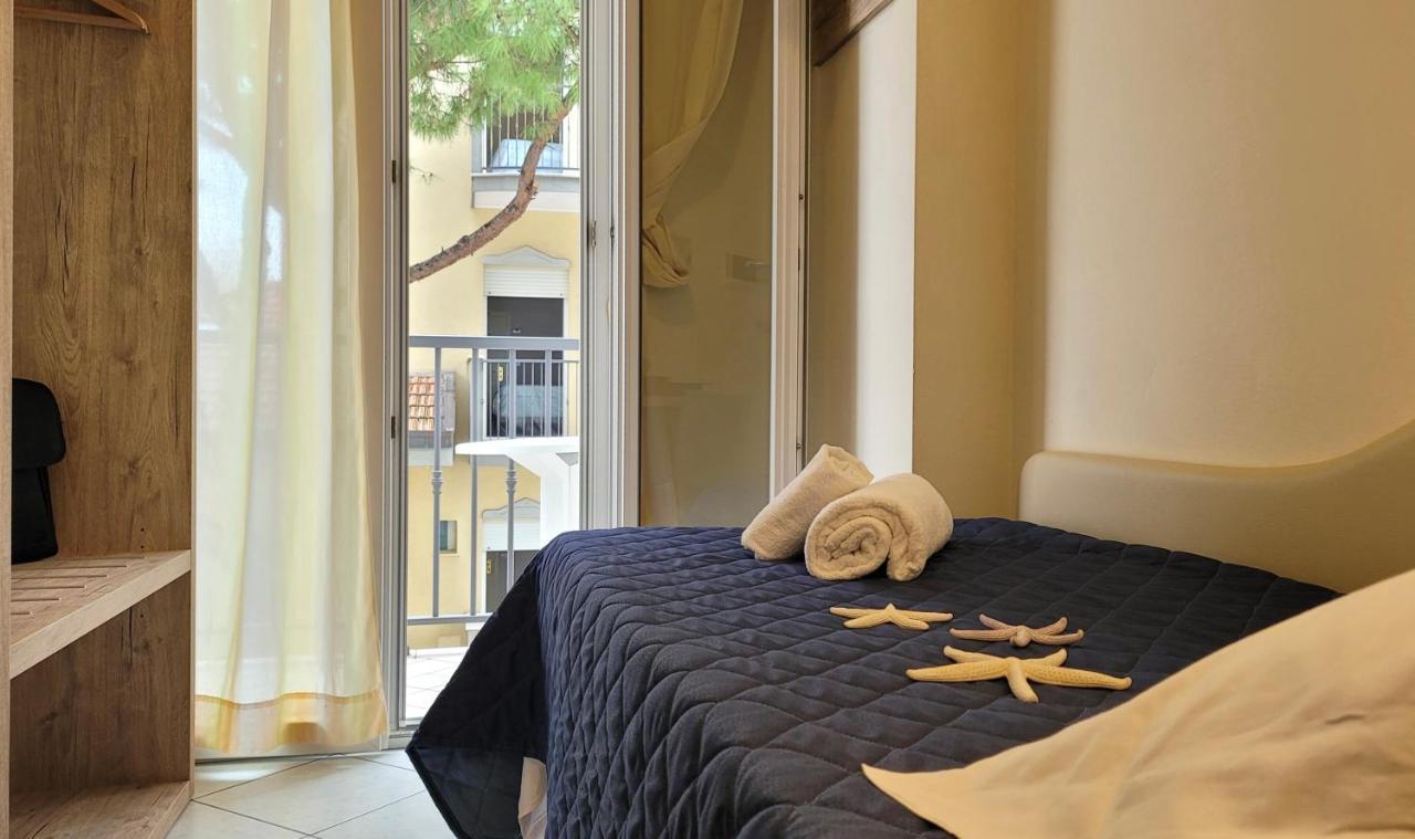 Hotel Adigrat Riccione con Ristorante Esterno foto