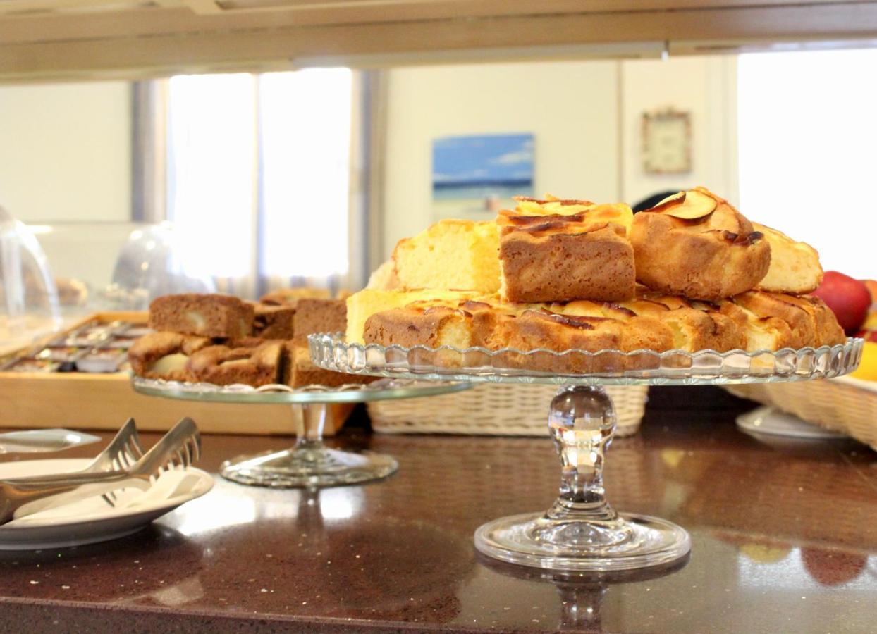 Hotel Adigrat Riccione con Ristorante Esterno foto